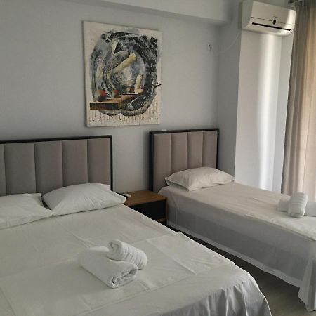 Irini Boutique Rooms!!! Хімара Екстер'єр фото