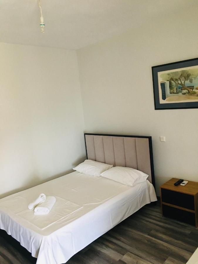 Irini Boutique Rooms!!! Хімара Екстер'єр фото