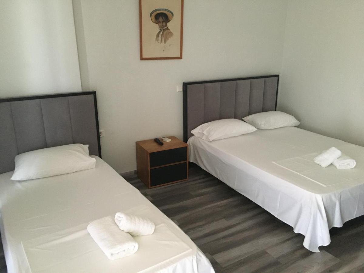 Irini Boutique Rooms!!! Хімара Екстер'єр фото