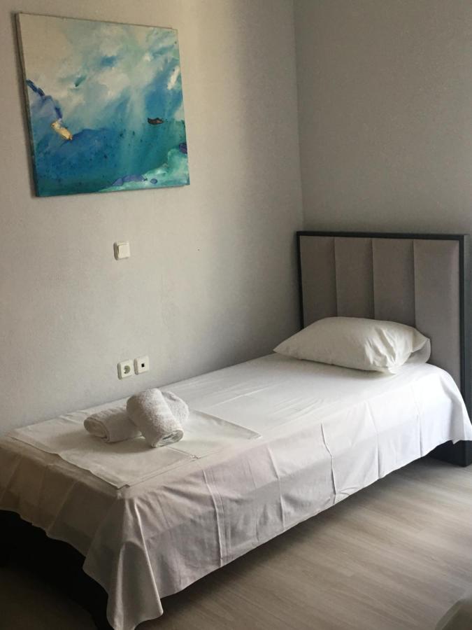 Irini Boutique Rooms!!! Хімара Екстер'єр фото