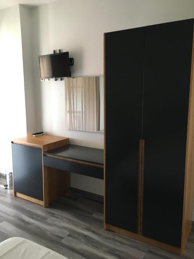 Irini Boutique Rooms!!! Хімара Екстер'єр фото