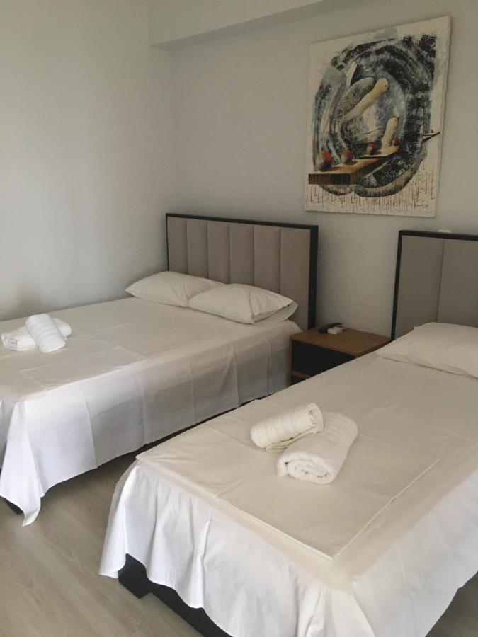 Irini Boutique Rooms!!! Хімара Екстер'єр фото