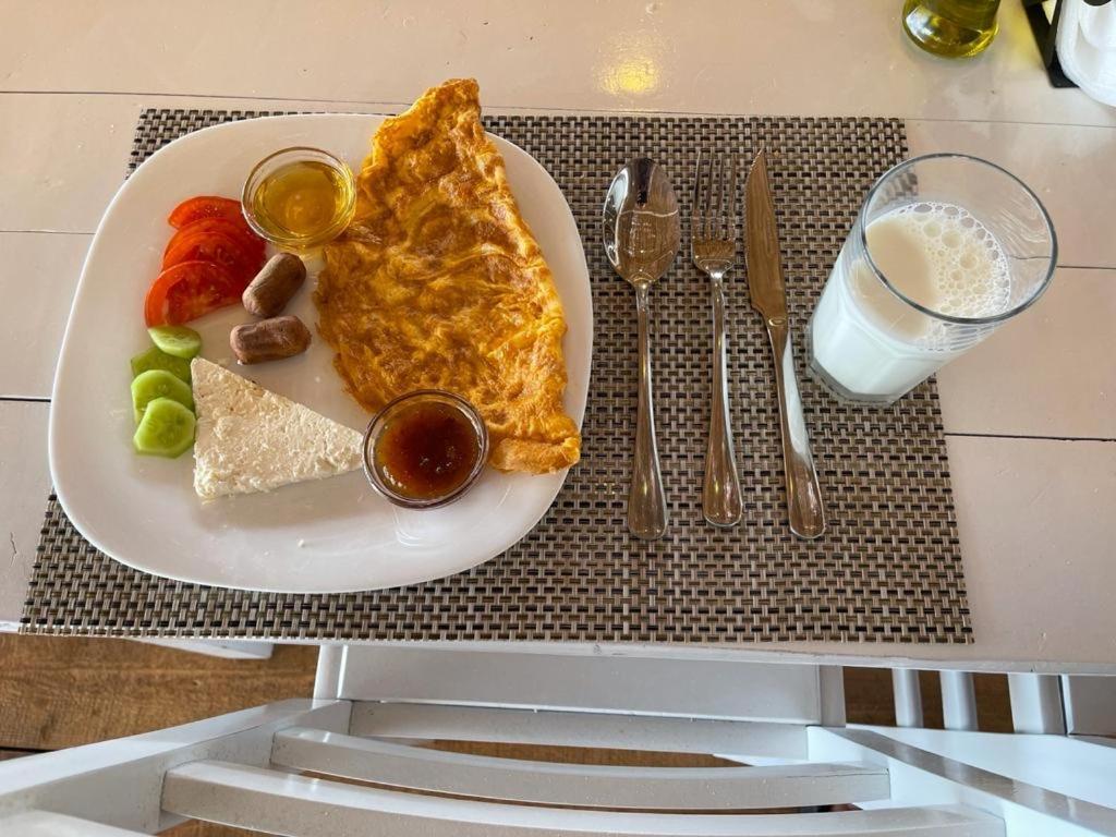 Irini Boutique Rooms!!! Хімара Екстер'єр фото